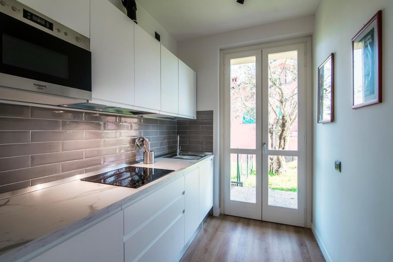 Olive Tree Lake View Apartment بيلاجيو المظهر الخارجي الصورة